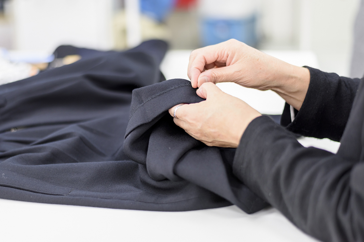 経験に価値がある場所｜求人募集｜縫製ロイヤルオーダー